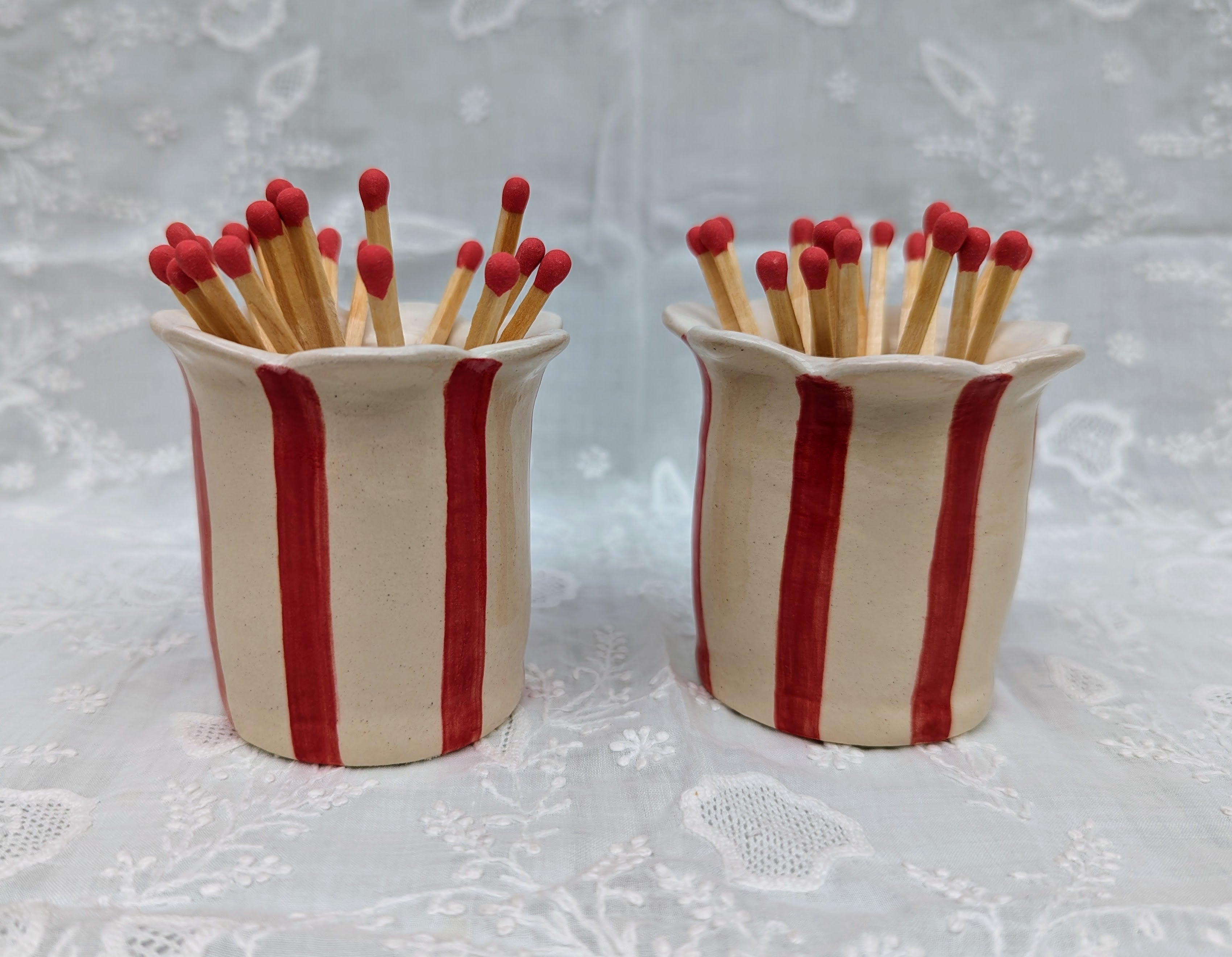 Sea Bramble Ceramics - Daisy Match striker