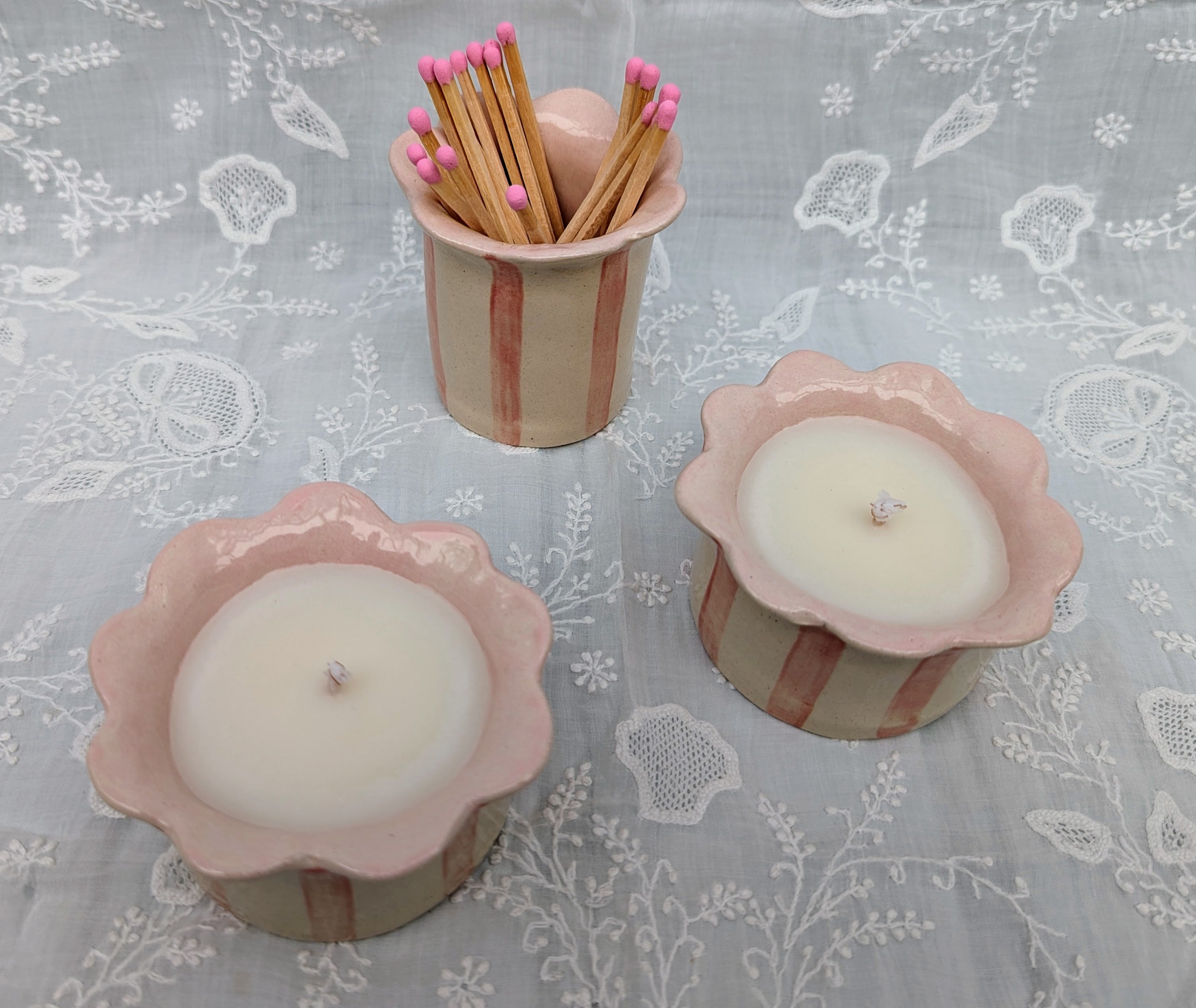 Sea Bramble Ceramics - Daisy travel candle