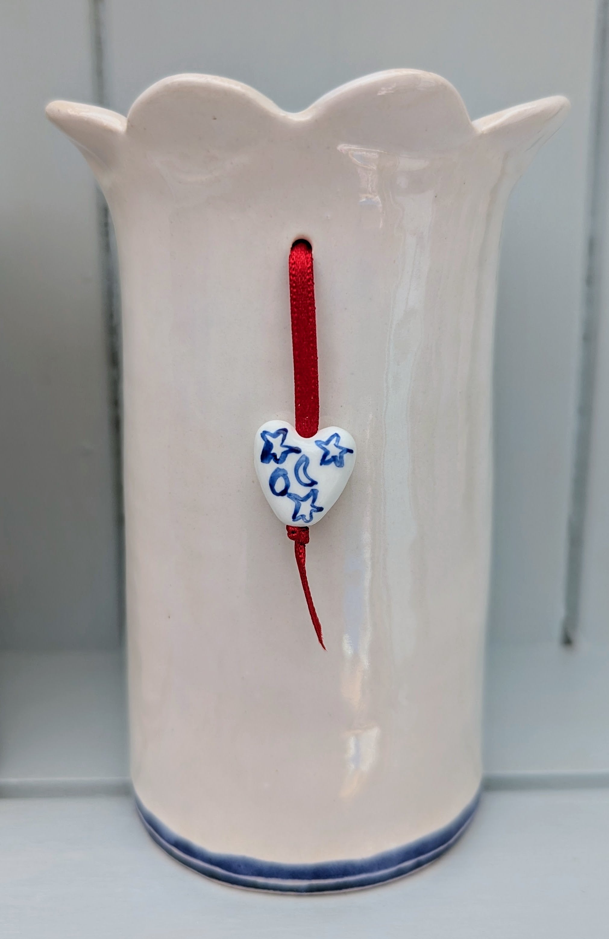 Sea Bramble Ceramics - Blue & white Daisy vase