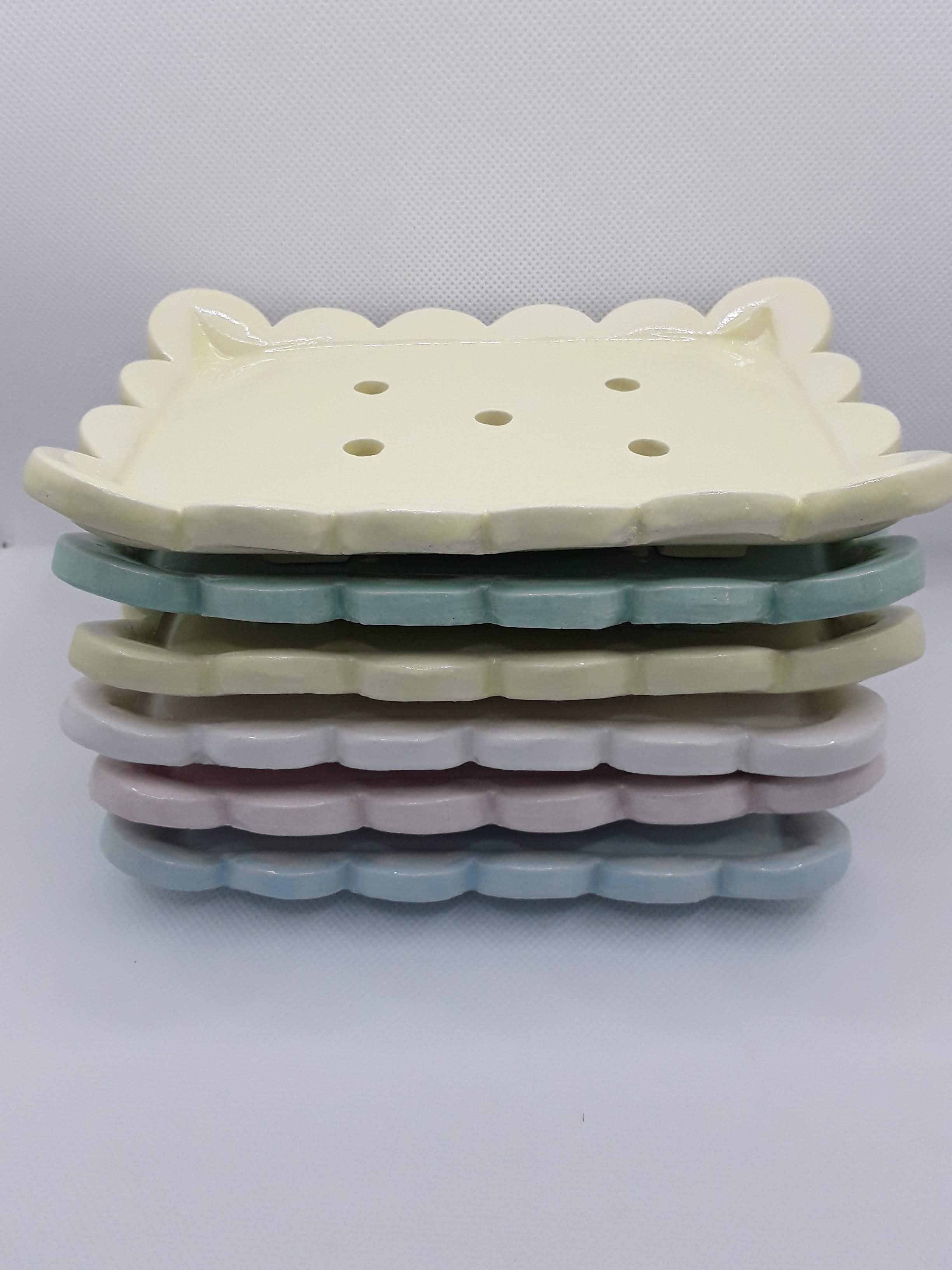 Sea Bramble Ceramics - Large scalloped soap dish