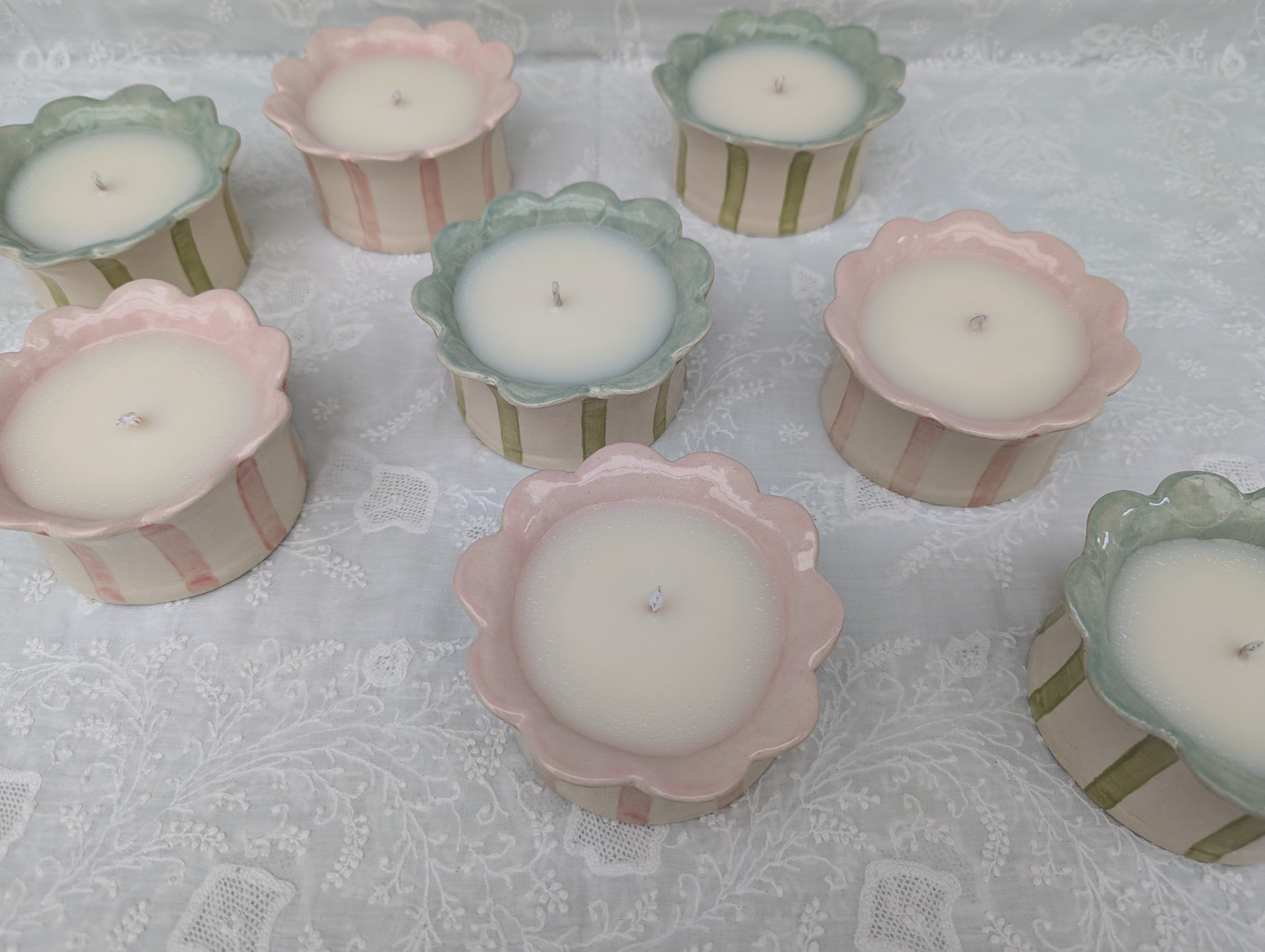Sea Bramble Ceramics - Daisy travel candle